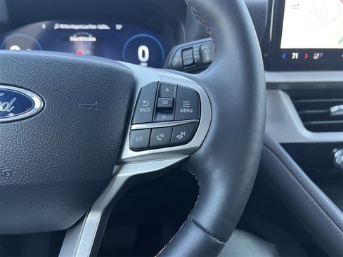 New 2025 Ford Explorer Active w/ Active Comfort Package image 9