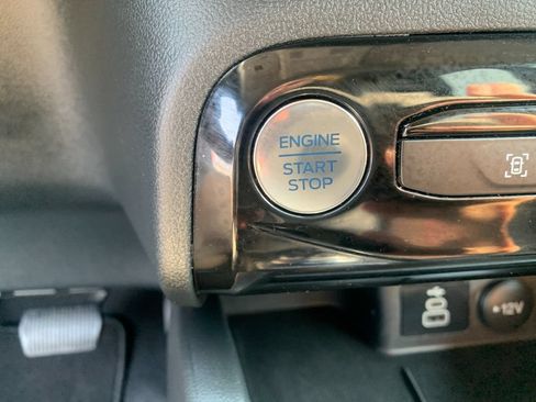 Used 2024 Ford Escape Active w/ Tech Pack #1 AWD/4WD image 26