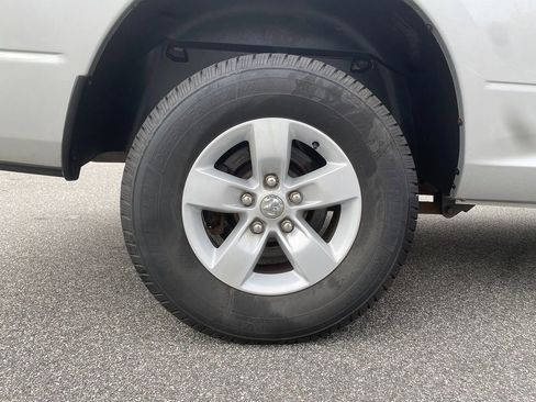 Used 2016 RAM 1500 Express image 30