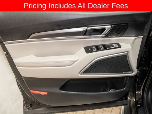 Used 2021 Kia Telluride S FWD image 13