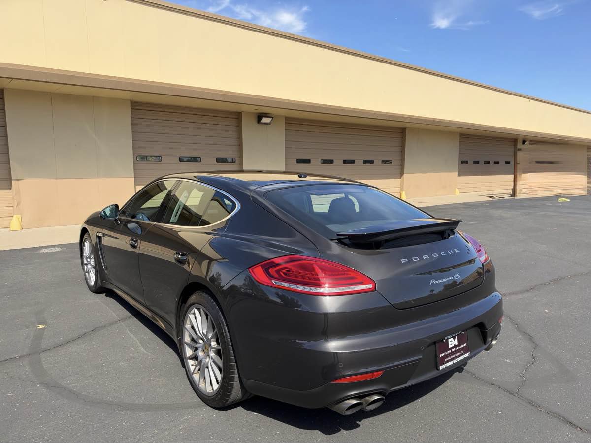 Used 2015 Porsche Panamera 4S AWD/4WD image 5