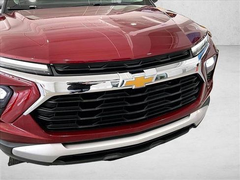 Used 2024 Chevrolet TrailBlazer LT w/ Convenience Package FWD image 30