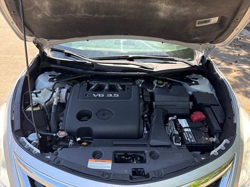 Used 2015 Nissan Altima 3.5 SL FWD image 30