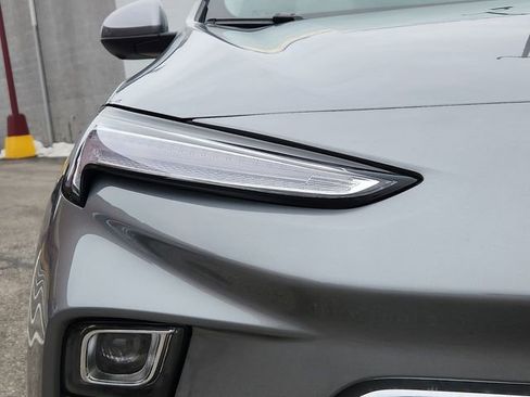 Used 2025 Buick Encore GX Sport Touring w/ Advanced Technology Package image 9