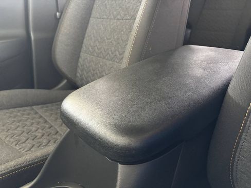 Used 2022 Chevrolet Equinox LT FWD image 11