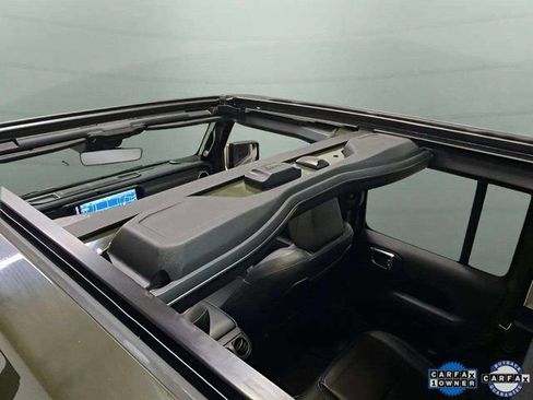 Used 2024 Jeep Wrangler High Altitude image 23