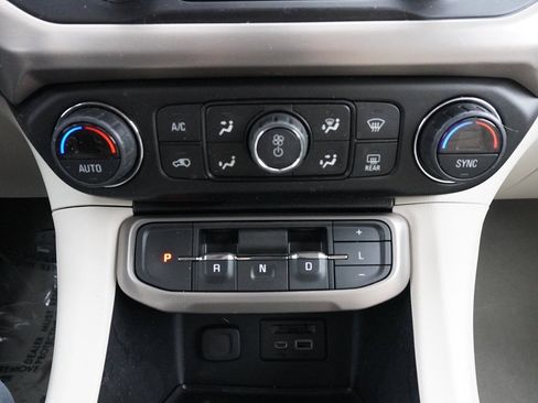 Used 2020 GMC Acadia Denali w/ Denali Ultimate Package image 67