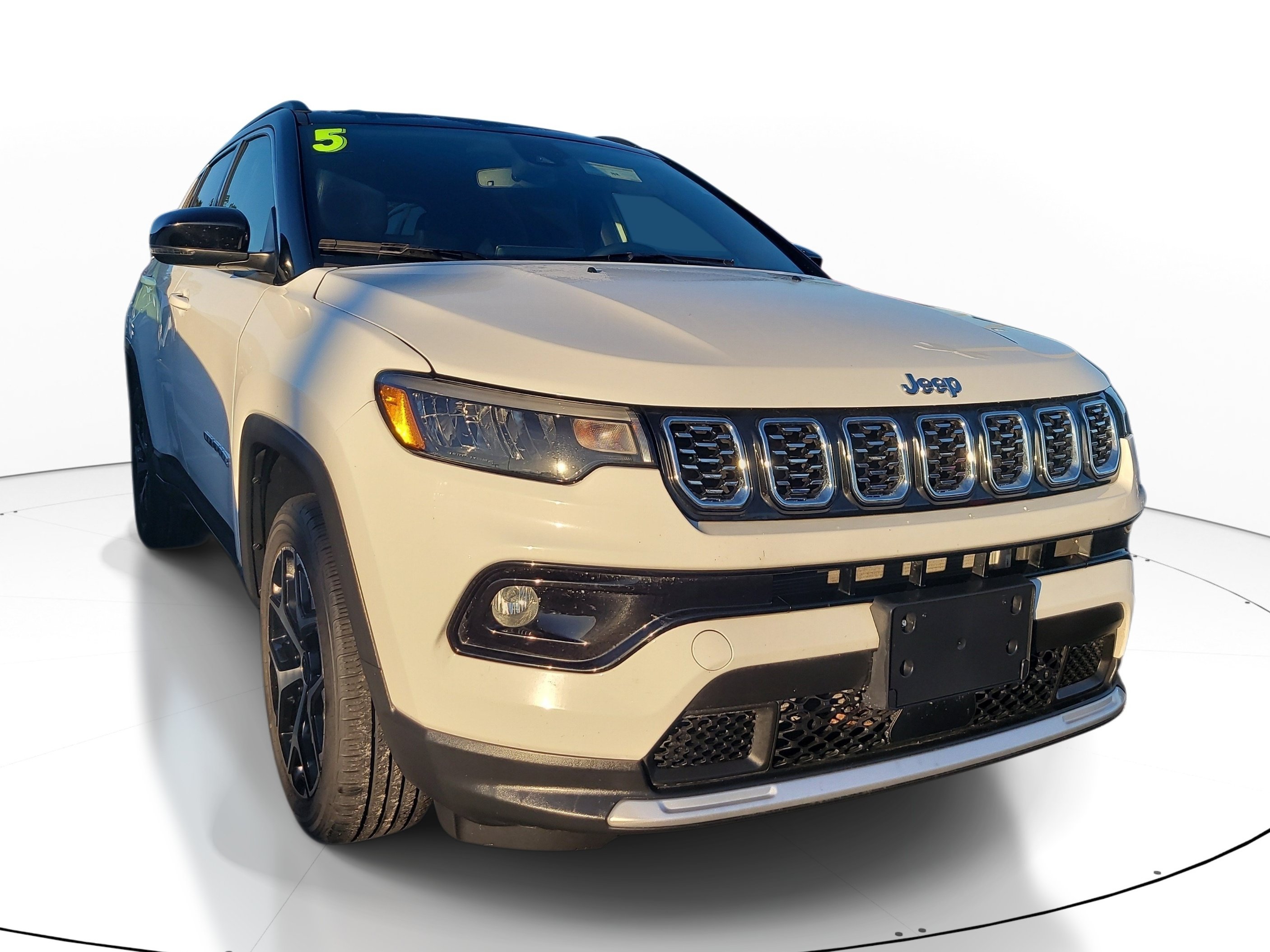 Used 2025 Jeep Compass Limited AWD/4WD image 1