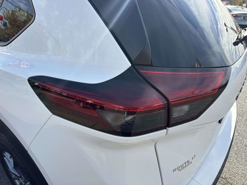 Used 2025 Nissan Rogue S image 9