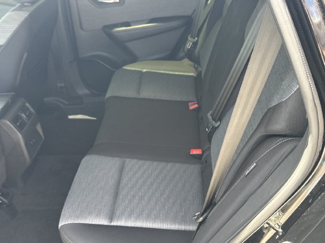 Used 2023 Nissan Rogue SV FWD image 13