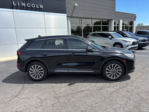 Certified 2025 Lincoln Corsair Reserve AWD/4WD image 8