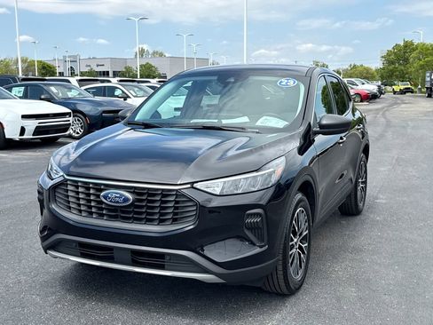 Used 2023 Ford Escape Active AWD/4WD image 7