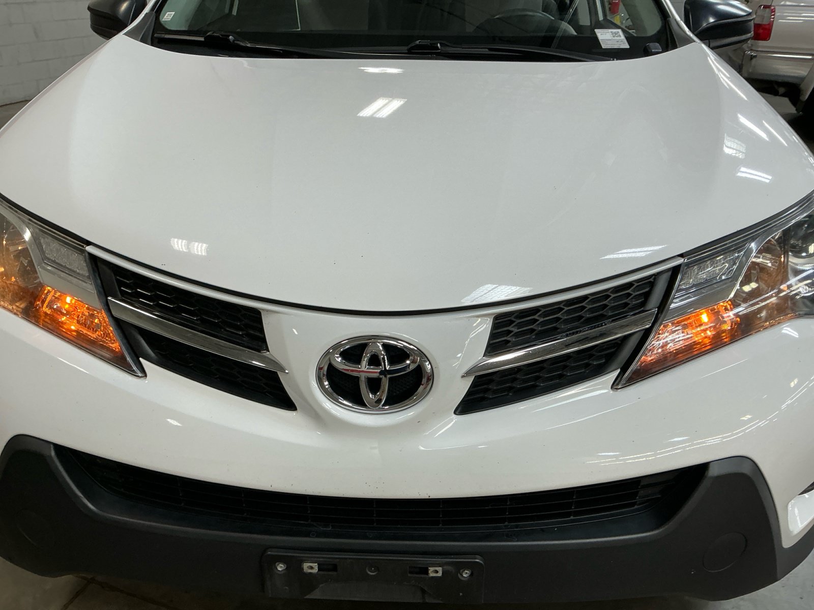 Used 2015 Toyota RAV4 LE AWD/4WD image 23