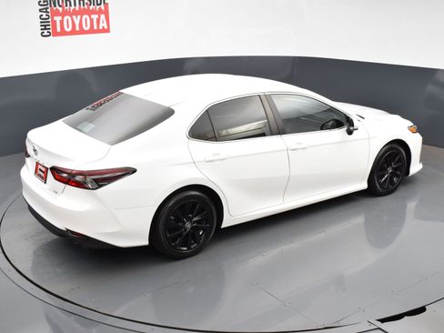 Used 2022 Toyota Camry LE image 19