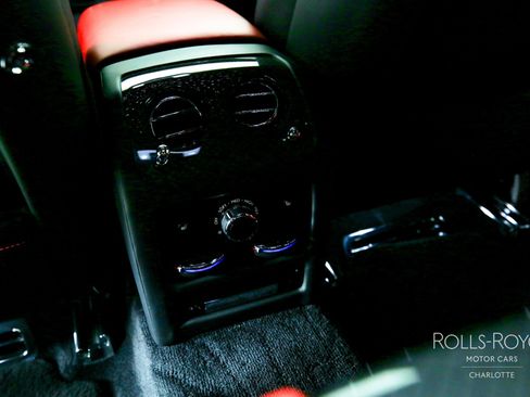 Used 2022 Rolls-Royce Ghost Black Badge image 22