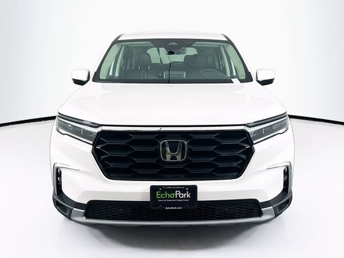 Used 2025 Honda Pilot EX-L image 2