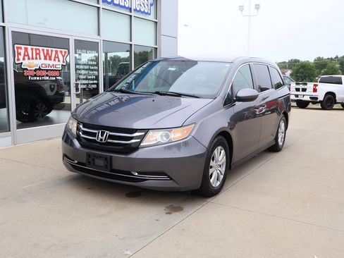 Used 2016 Honda Odyssey SE image 6