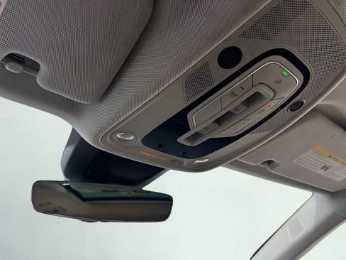 Used 2022 Audi Q8 Premium Plus image 54