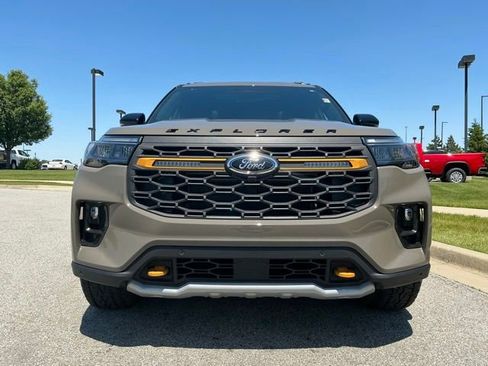 Used 2026 Ford Explorer Tremor w/ Tremor Ultimate Package AWD/4WD image 8