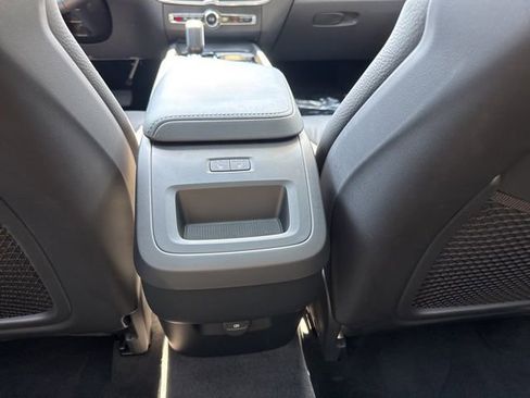Certified 2025 Volvo XC60 B5 Plus AWD/4WD image 17