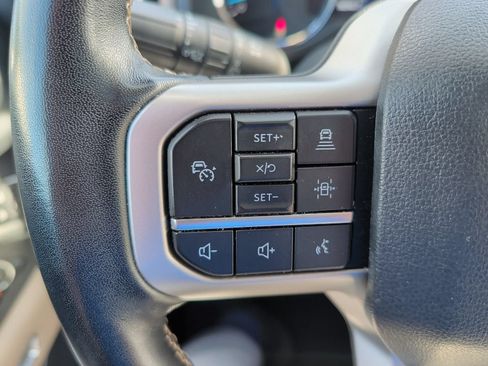 Used 2024 Ford Expedition Limited RWD image 15