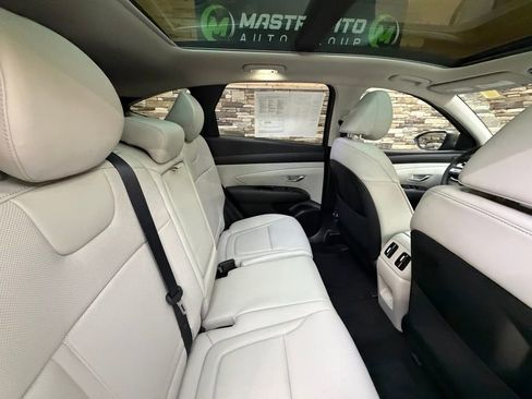 Certified 2025 Hyundai Tucson Limited image 33