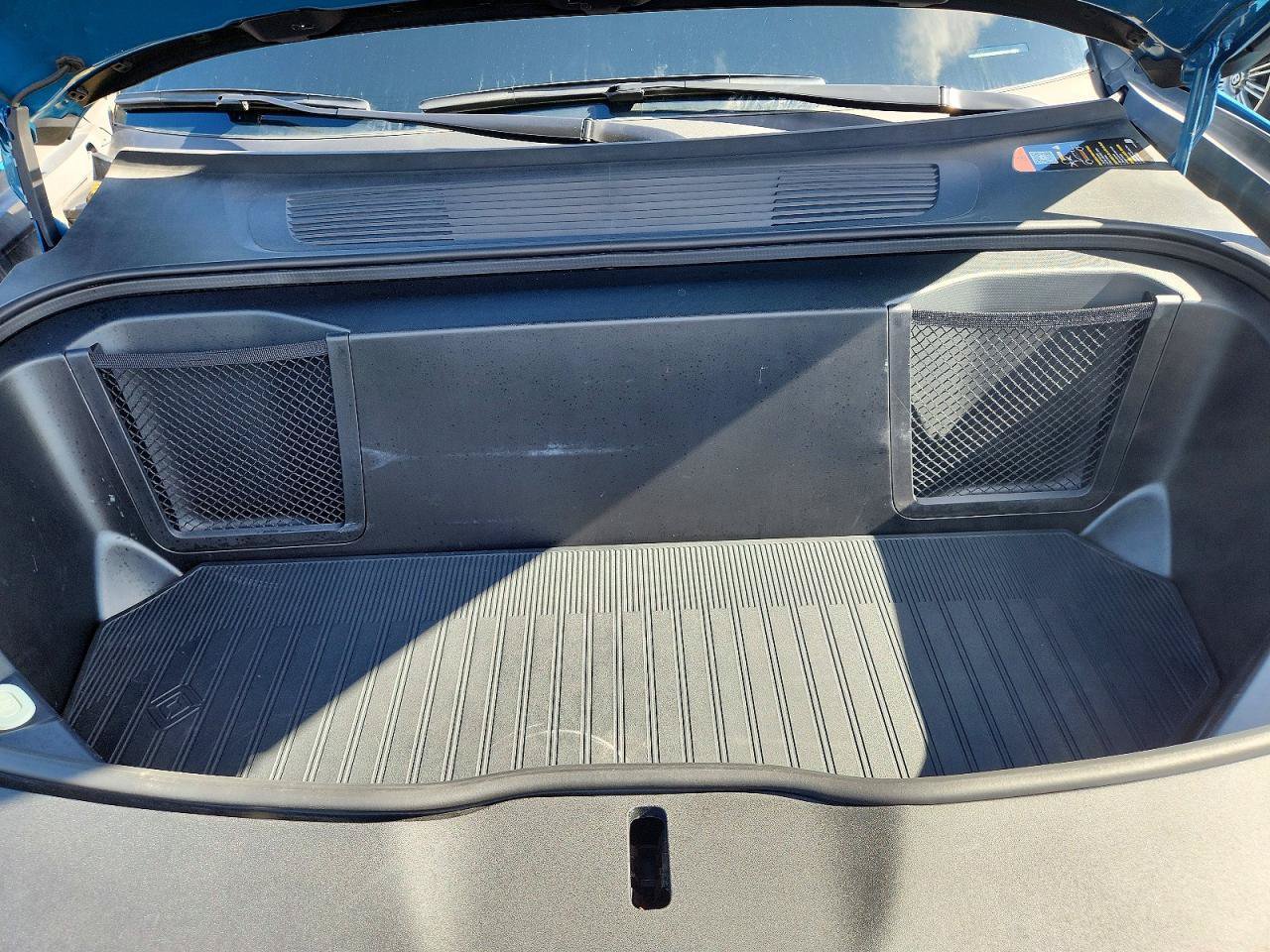 Used 2025 Rivian R1T Adventure Dual AWD/4WD image 9