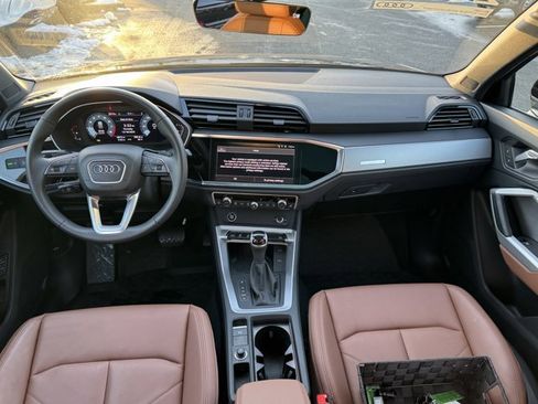Used 2025 Audi Q3 2.0T Premium w/ Convenience Package image 11