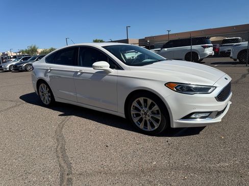 Used 2017 Ford Fusion Platinum FWD image 3