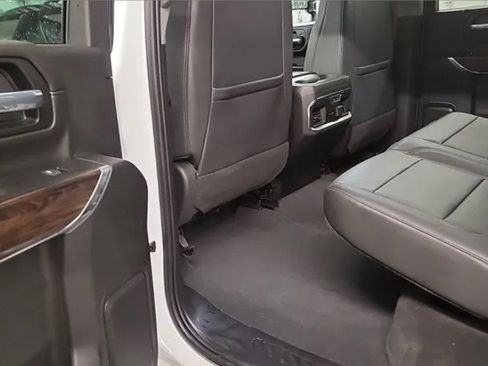 Used 2023 GMC Sierra 2500 SLT w/ SLT Premium Package image 15