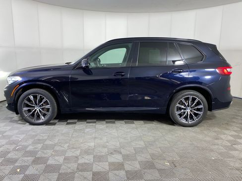Used 2019 BMW X5 xDrive50i w/ M Sport Package image 2