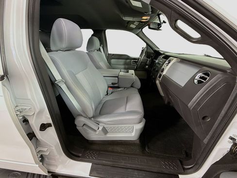Used 2011 Ford F150 XLT w/ XLT Chrome Pkg image 18