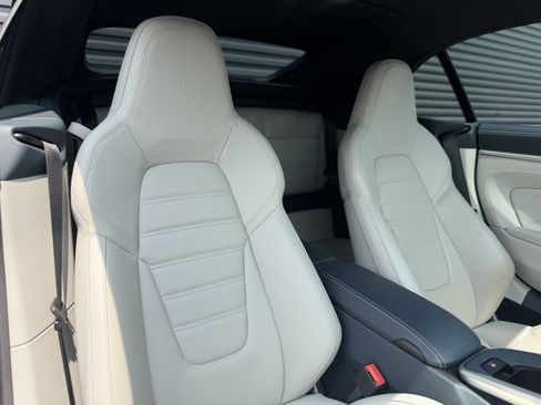 Certified 2022 Porsche 911 Carrera GTS RWD image 16