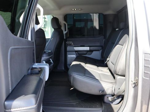 Used 2024 Ford F250 XLT w/ XLT Premium Package AWD/4WD image 12