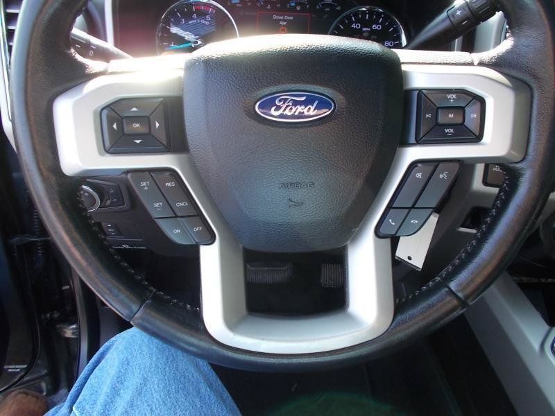 Used 2017 Ford F250 Lariat w/ Chrome Package AWD/4WD image 34