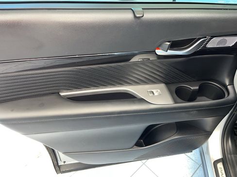 Used 2024 Hyundai Palisade Calligraphy image 12