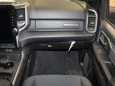 New 2026 RAM 2500 Big Horn AWD/4WD image 33