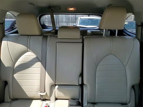 Used 2022 Toyota Highlander XLE image 20
