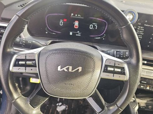 Used 2023 Kia Telluride S w/ S Sunroof Package image 13