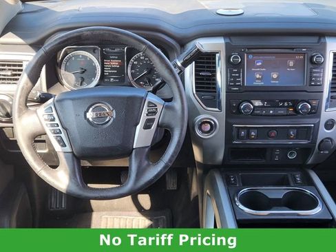 Used 2018 Nissan Titan SV w/ SV Convenience Package image 26