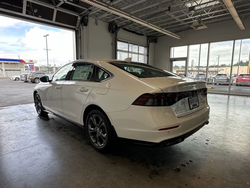 New 2025 Honda Accord EX-L image 5