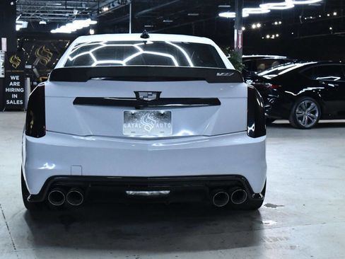 Used 2016 Cadillac CTS V w/ Luxury Package image 18