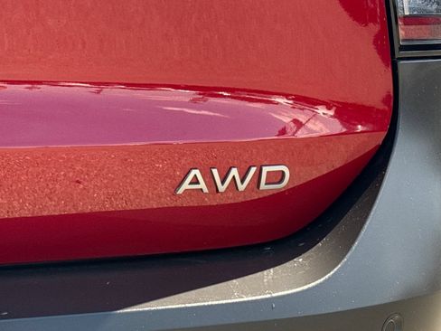 Certified 2025 Nissan Kicks SV AWD/4WD image 35