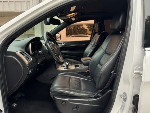 Used 2015 Jeep Grand Cherokee Limited RWD image 14