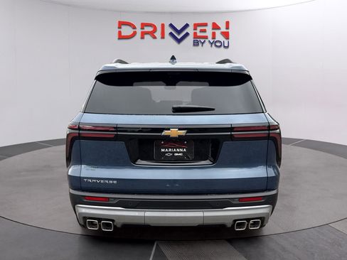 New 2026 Chevrolet Traverse LT FWD image 4