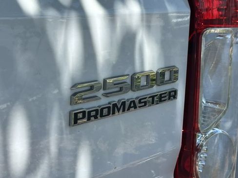 Used 2023 RAM ProMaster 2500 FWD image 4