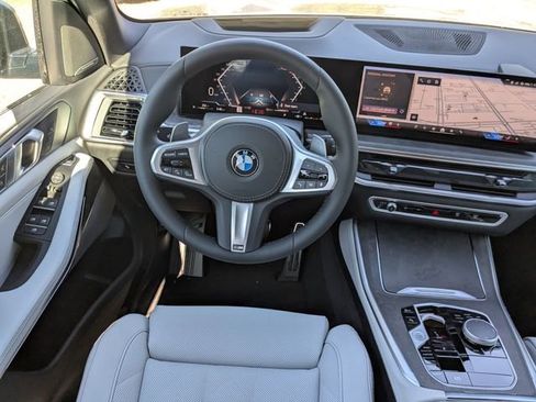 New 2026 BMW X5 xDrive40i w/ M Sport Package image 17