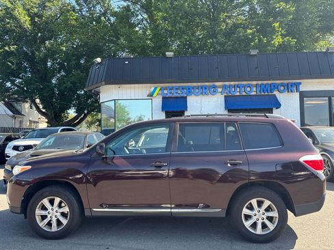 Used 2013 Toyota Highlander SE AWD/4WD image 4