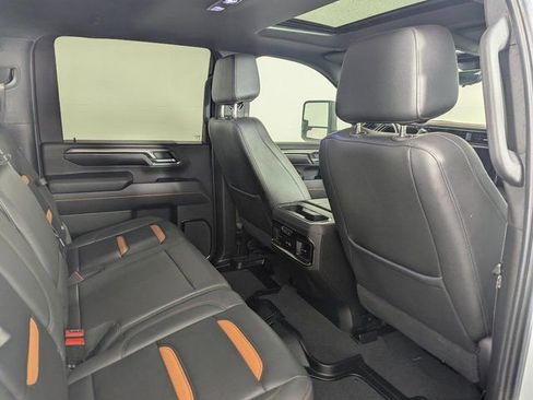 Used 2024 GMC Sierra 2500 AT4 w/ AT4 Premium Plus Package image 18