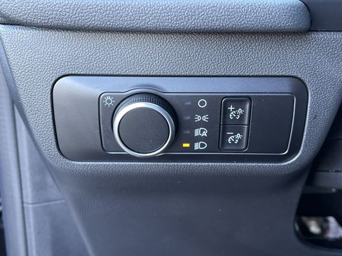 Used 2025 Ford Escape ST-Line image 18